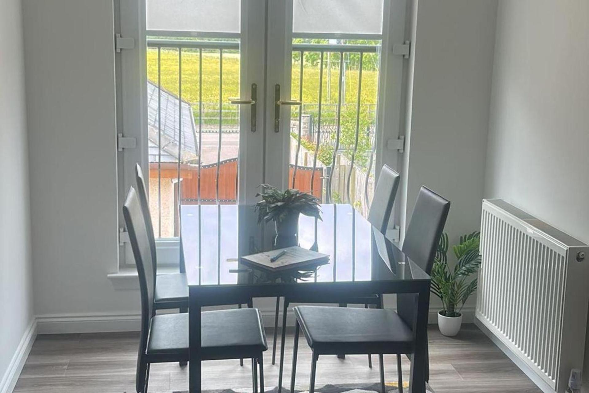 Lanarkshire Apartment- Views- Sleeps 4- Balcony ラークホール エクステリア 写真